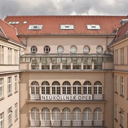 Mal Anders Erleben - Hier Tobt Leben Apartment
